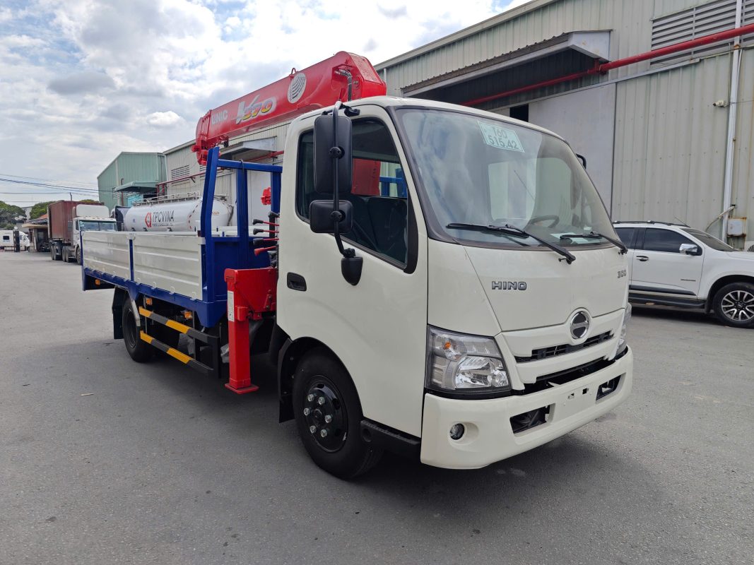 Xe Cẩu Hino XZU720 Euro5 2.5 Tấn